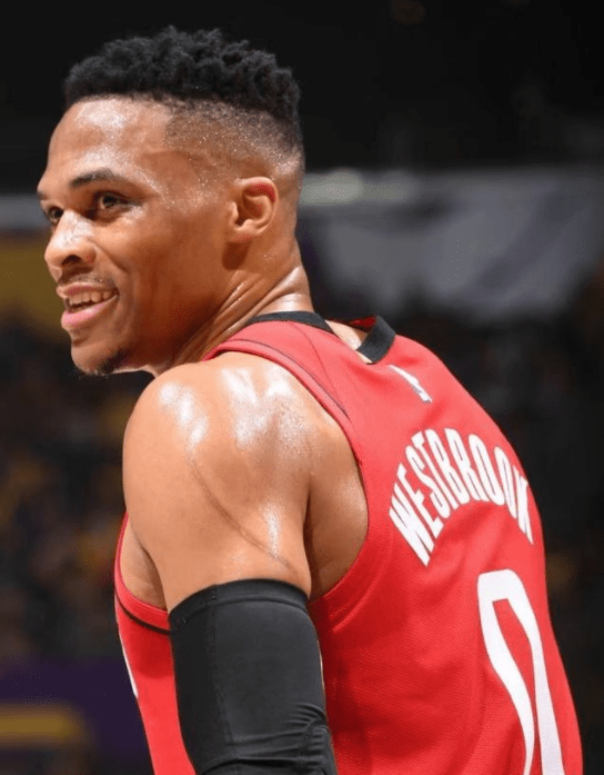 原创湖人若签小乔丹,下赛季最不缺的就是篮板,威少的自带体系要重视