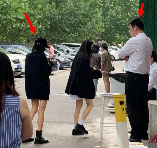 网友|杨幂停工后放飞自我？