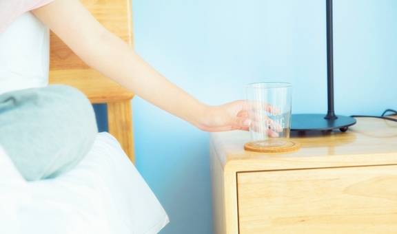 水钠|喝水越多尿越多,多喝水真的会伤到肾脏吗?你真知道?看专家理解