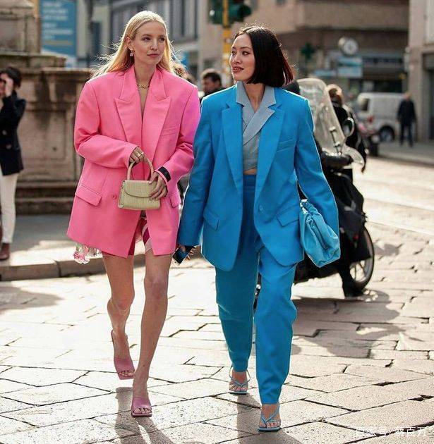 年代|《东爱》30年:莉香的穿搭从没过时!盘点90年代复古风的3大元素