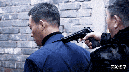 单眼皮|别再吹浓眉大眼了！这5位男演员告诉你，眼睛小一样可以帅气逼人