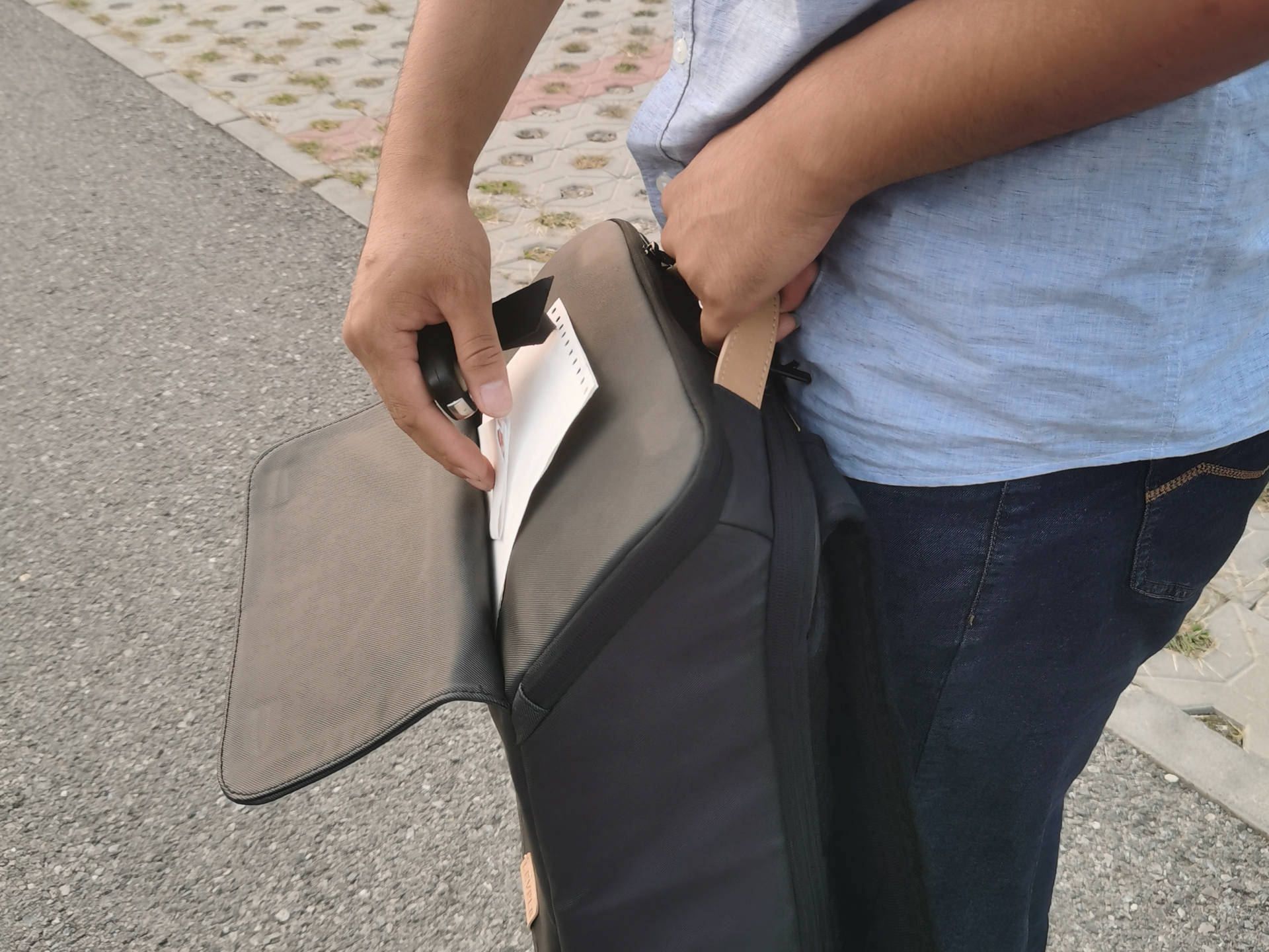 电脑|简约又不简单,地平线8号零感背包体验。