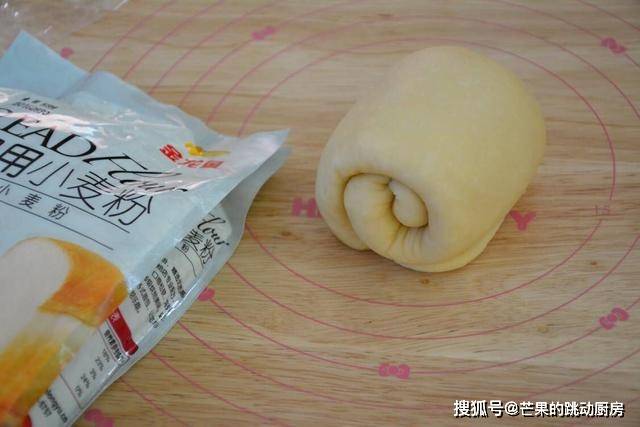 美食|奶香孩子点名要吃吐司,趁周末给她做了奶香绵软吐司