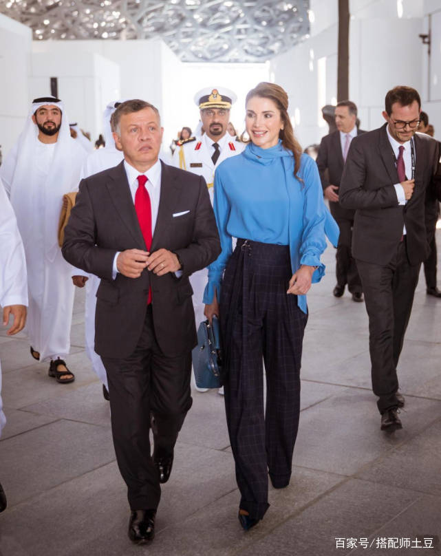 难民|从难民到全球最美王后,比西班牙王后更会穿,这位皇后的穿搭绝了