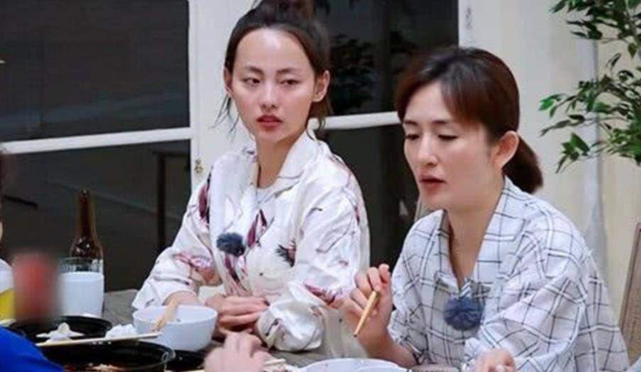 两回事|8位大脑门也好看的女星，秃头和大额头是两回事，还能美得有特色