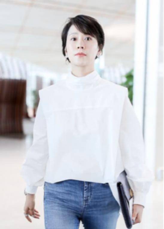 经验|日常出行穿衬衫怎么搭，老戏骨海清有经验，帮你时髦保暖两不误