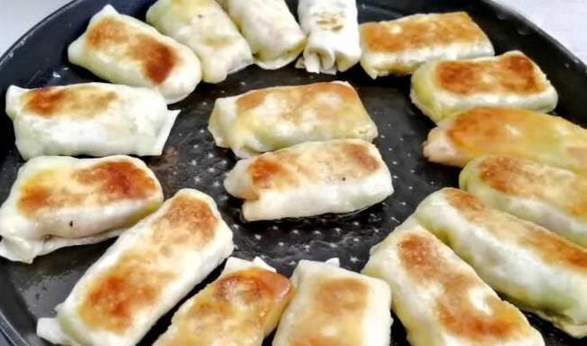 做法|懒人版的早餐,不和面不揉面,外酥里鲜,做法简单,10分钟出锅