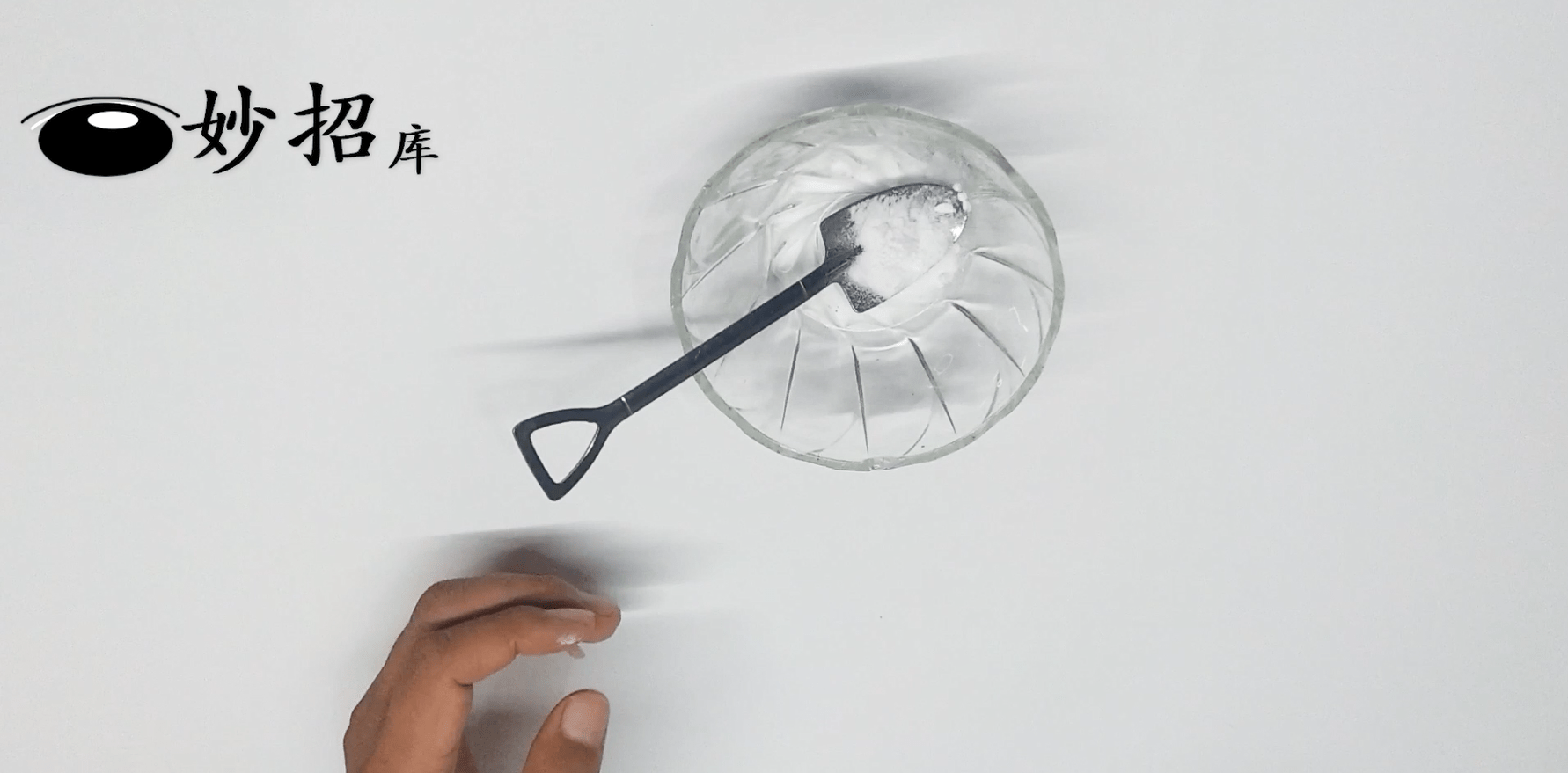 黑头|将小苏打放在手心揉搓，没想到还有神奇的妙用，太实用了