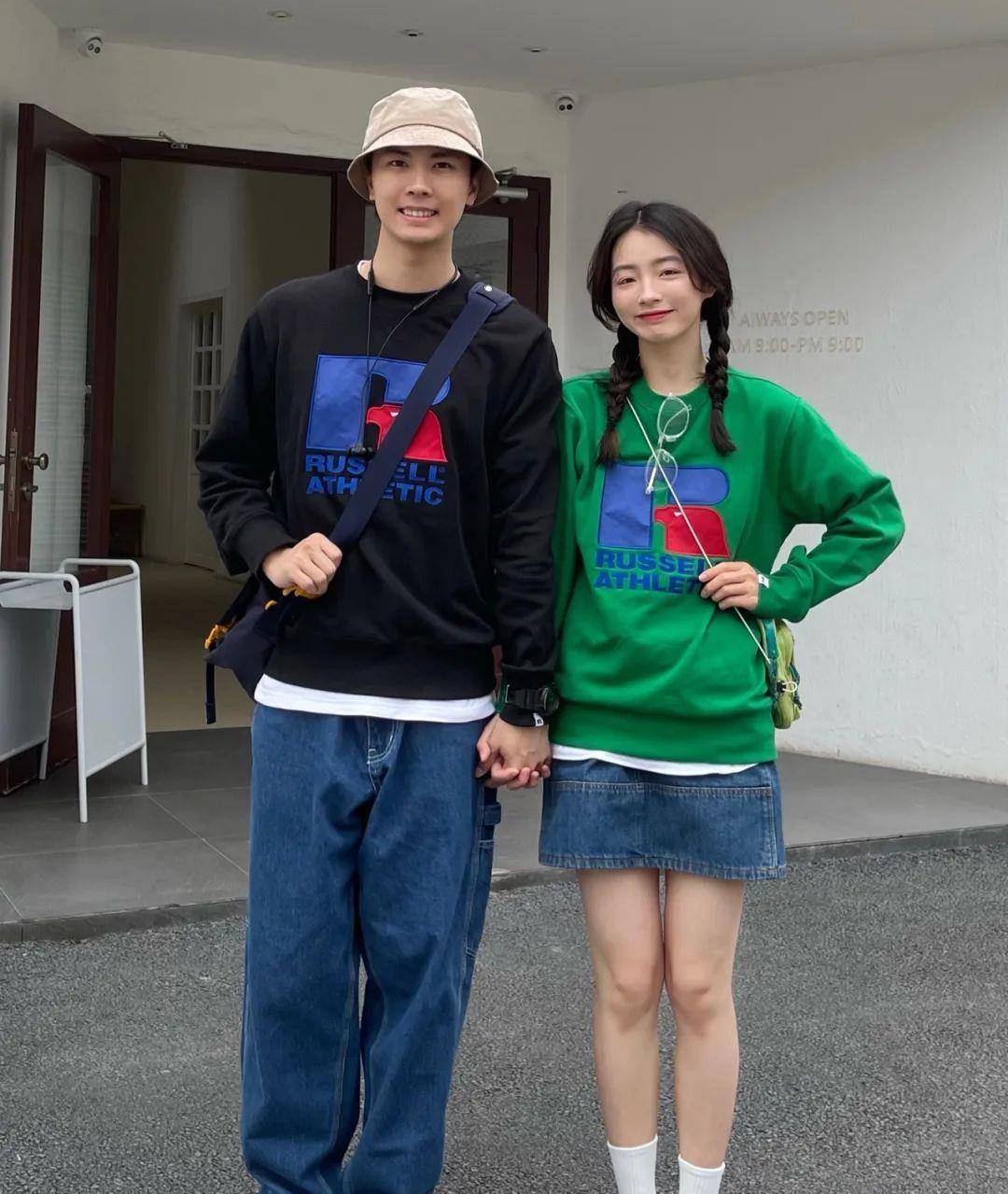姐妹|是时候穿卫衣了!小个子初秋这样穿,显高又减龄