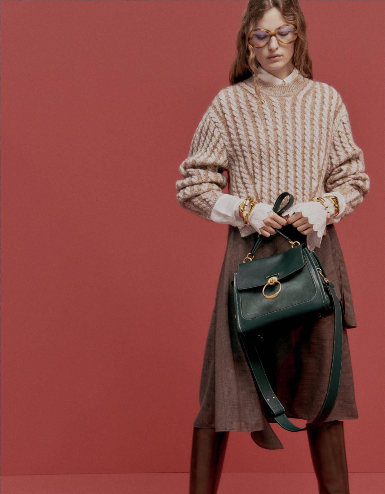 本质|2020早秋服装:让服装本质说故事,Chloe用基本元素大玩穿搭游戏