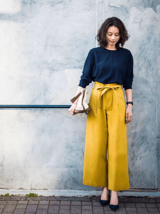 效果|陈法蓉白费心机,闺蜜合照都穿圆领就她穿V领,但选错版型挺显胖