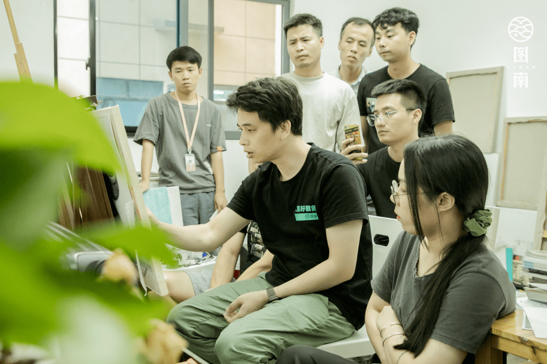 刷一波存在感来一起围观广西图南画室集训日常