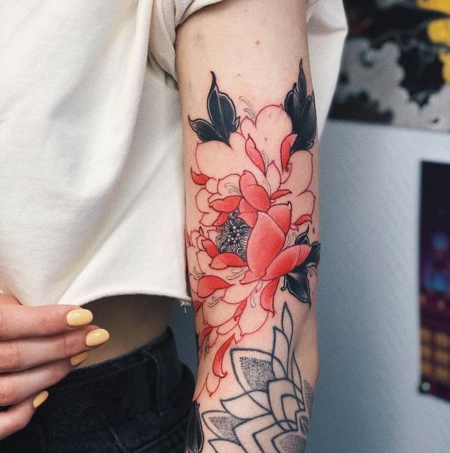 花纹身图案