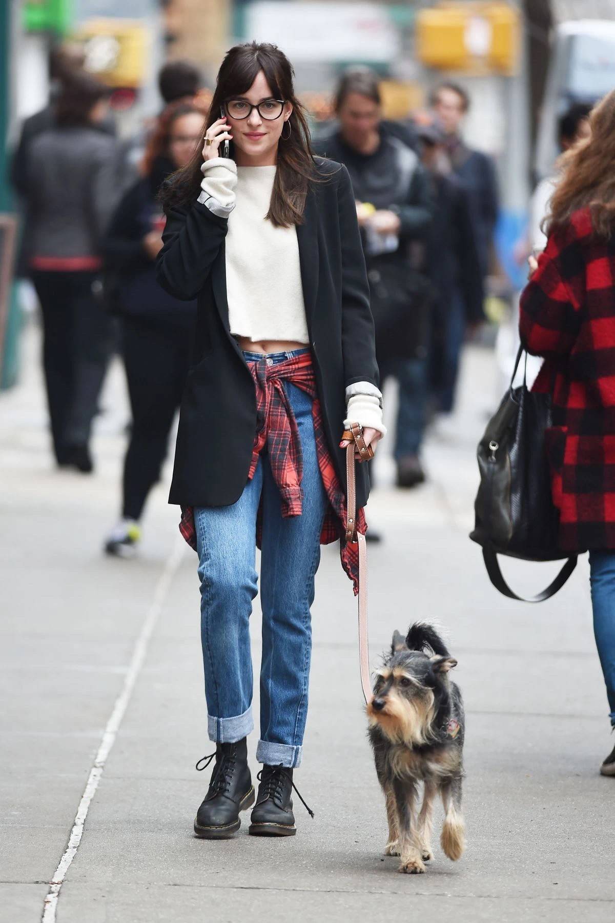 感觉|马丁靴的时尚再回归！再好穿也有翻车的时候，这几种组合最百搭