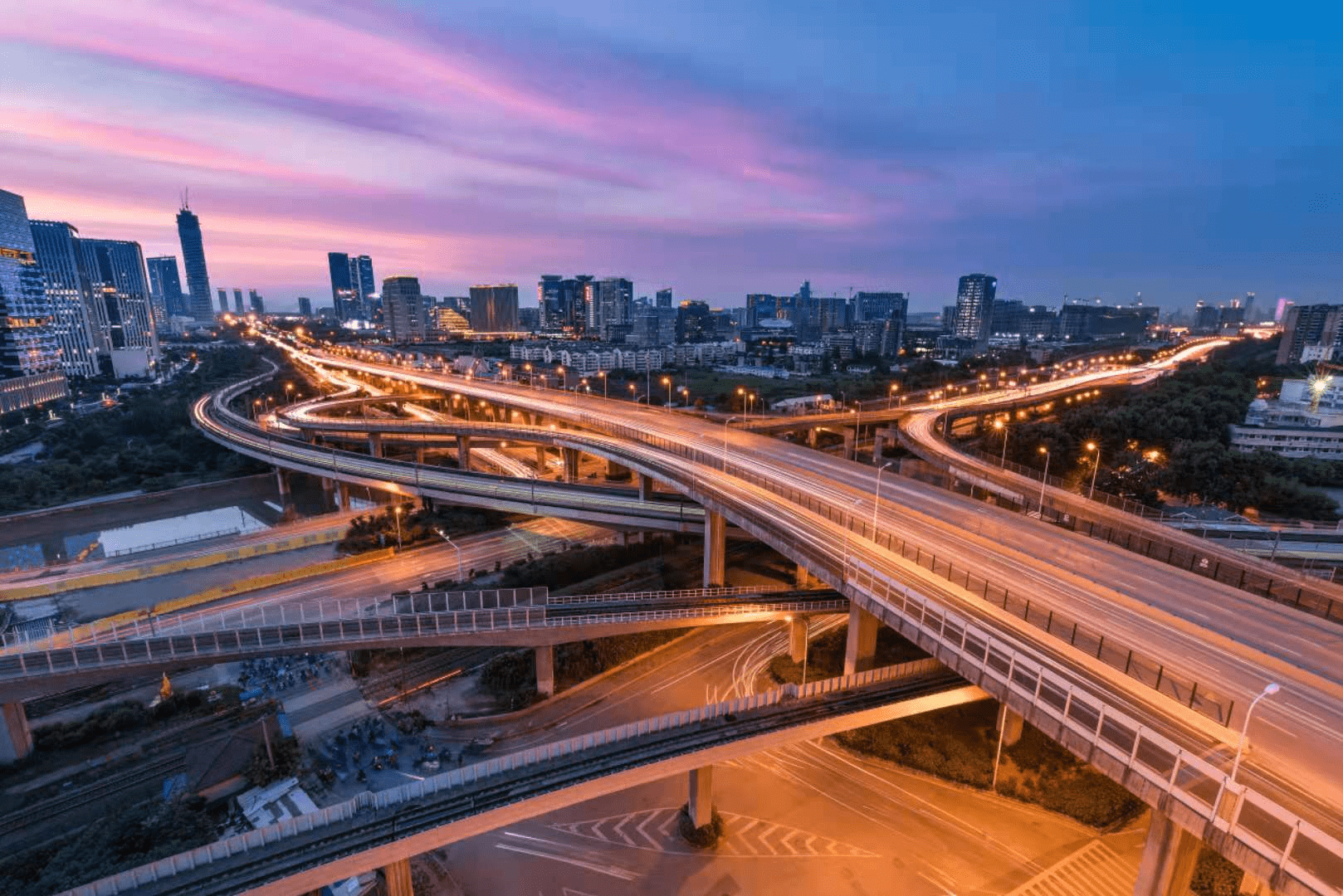 中山小榄镇面积和gdp_小镇大追求 中山小榄镇的强力进阶路