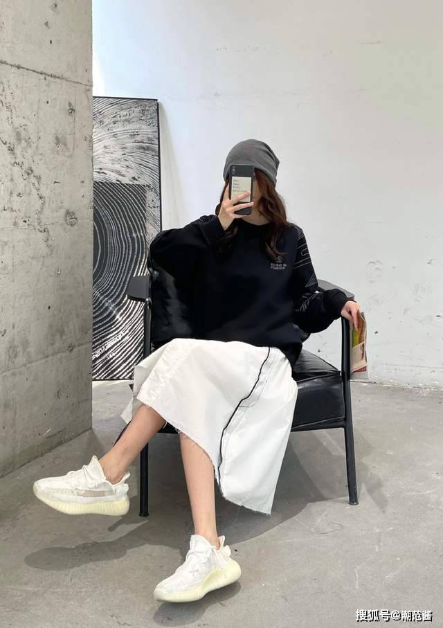 设计|解锁秋日超减龄穿搭,出奇制胜,可爱暴击