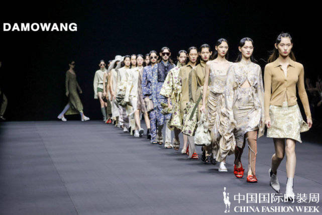 设计|DAMOWANG·韩磊——SS22中国国际时装周全新发布