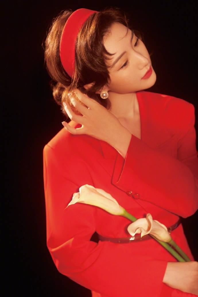 结婚照|90年代结婚这样穿！?乔家的儿女们结婚照，时尚惊艳全场