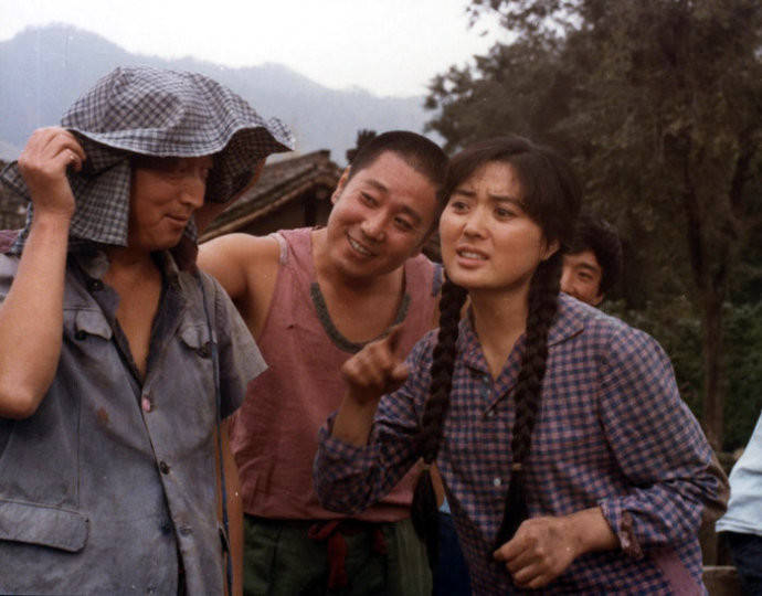 他被称为"河南怪人",其貌不扬却为观众带来欢笑,可惜英年早逝_电影