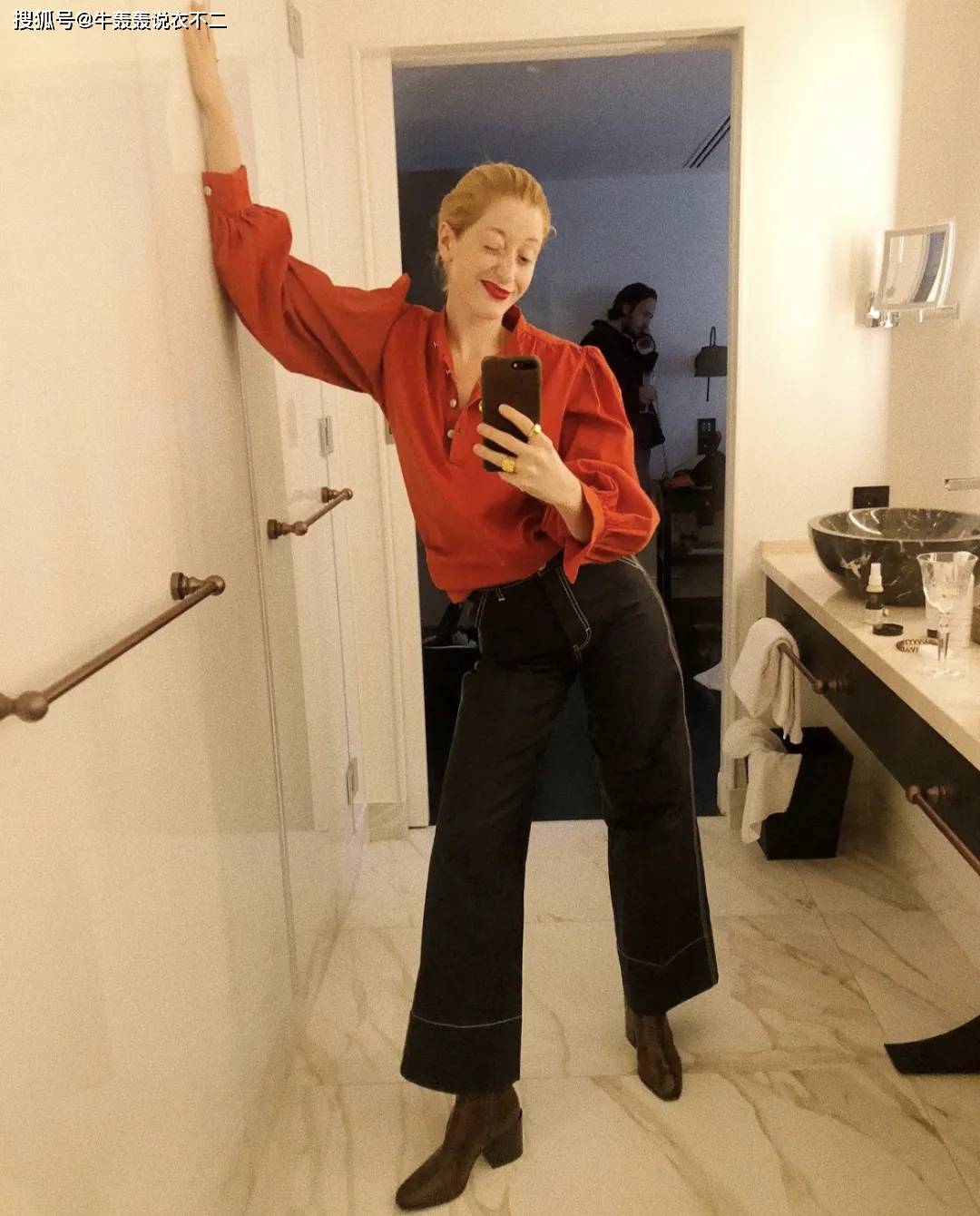 都靠|都靠这些颜色,拯救了我不想穿黑白灰的秋天