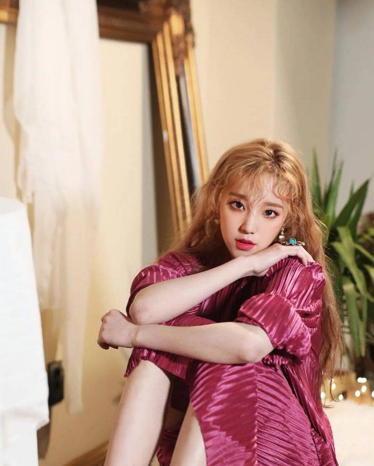 假发|仙女们都在烫的发型！软萌“泰迪卷”美出天际