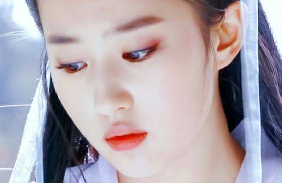 仙女|穿白衣最美的5大女神,鞠婧祎上榜,赵丽颖第4,第一美若天仙