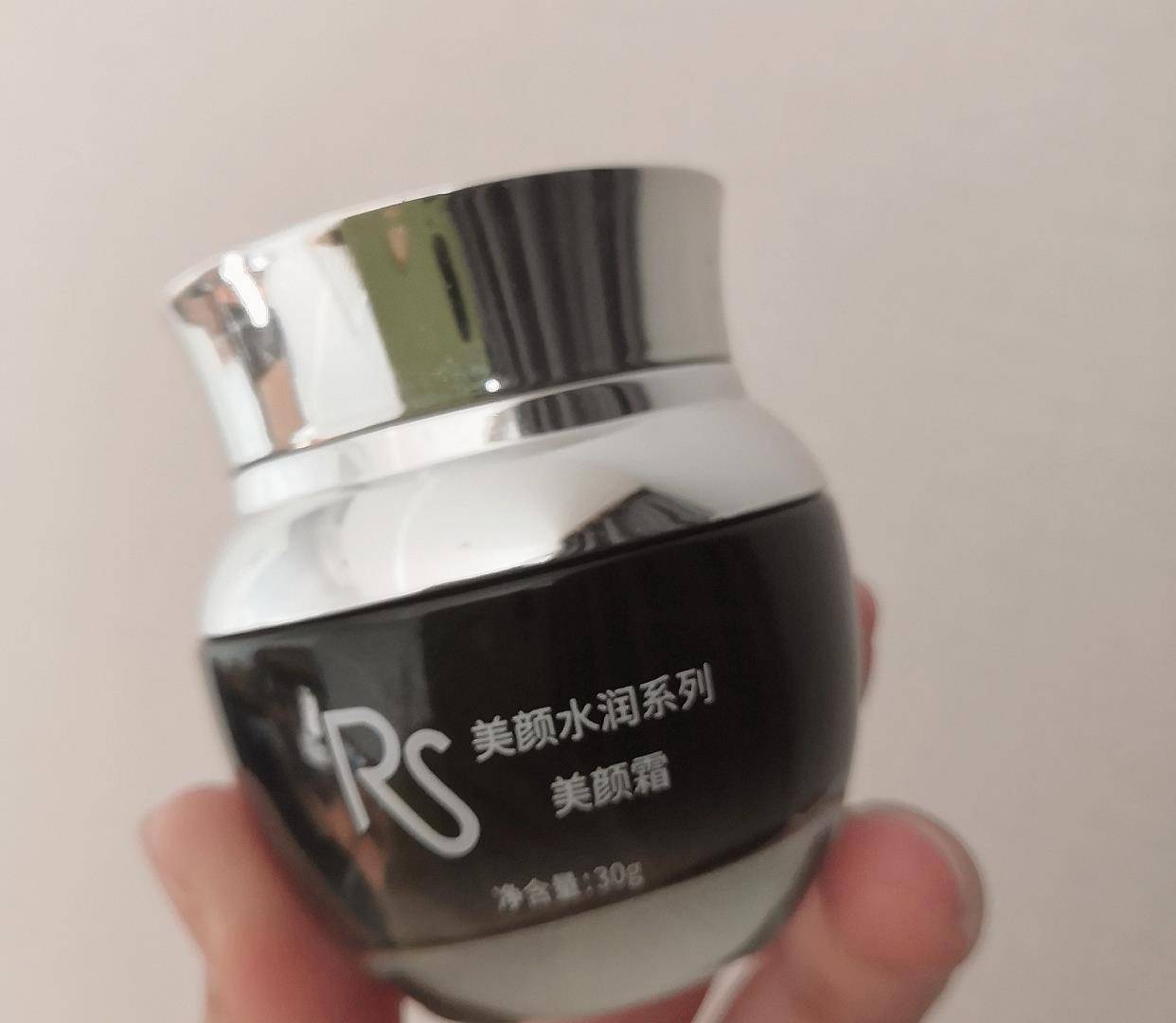 镇静|让皮肤越来越好的面霜盘点，好用还便宜，国货也上榜