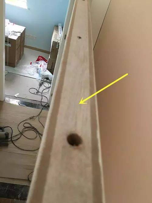 买木门要选上下封边的木工没封边的才是质量好的门透气