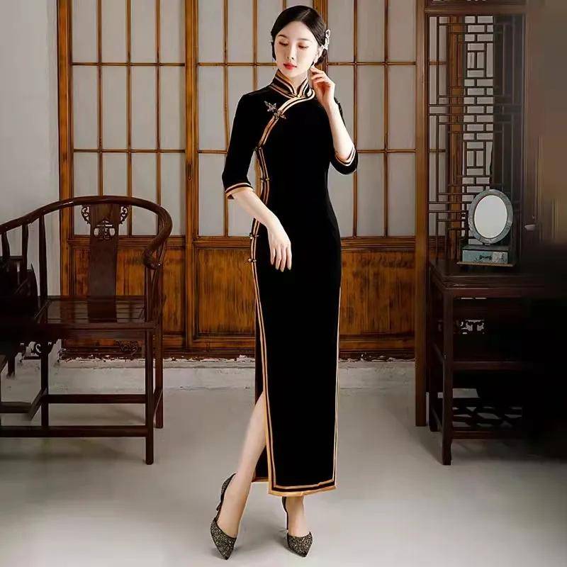 人间|黑色丝绒旗袍,叫人爱不释手的绝色服饰,实实在在成了人间尤物!