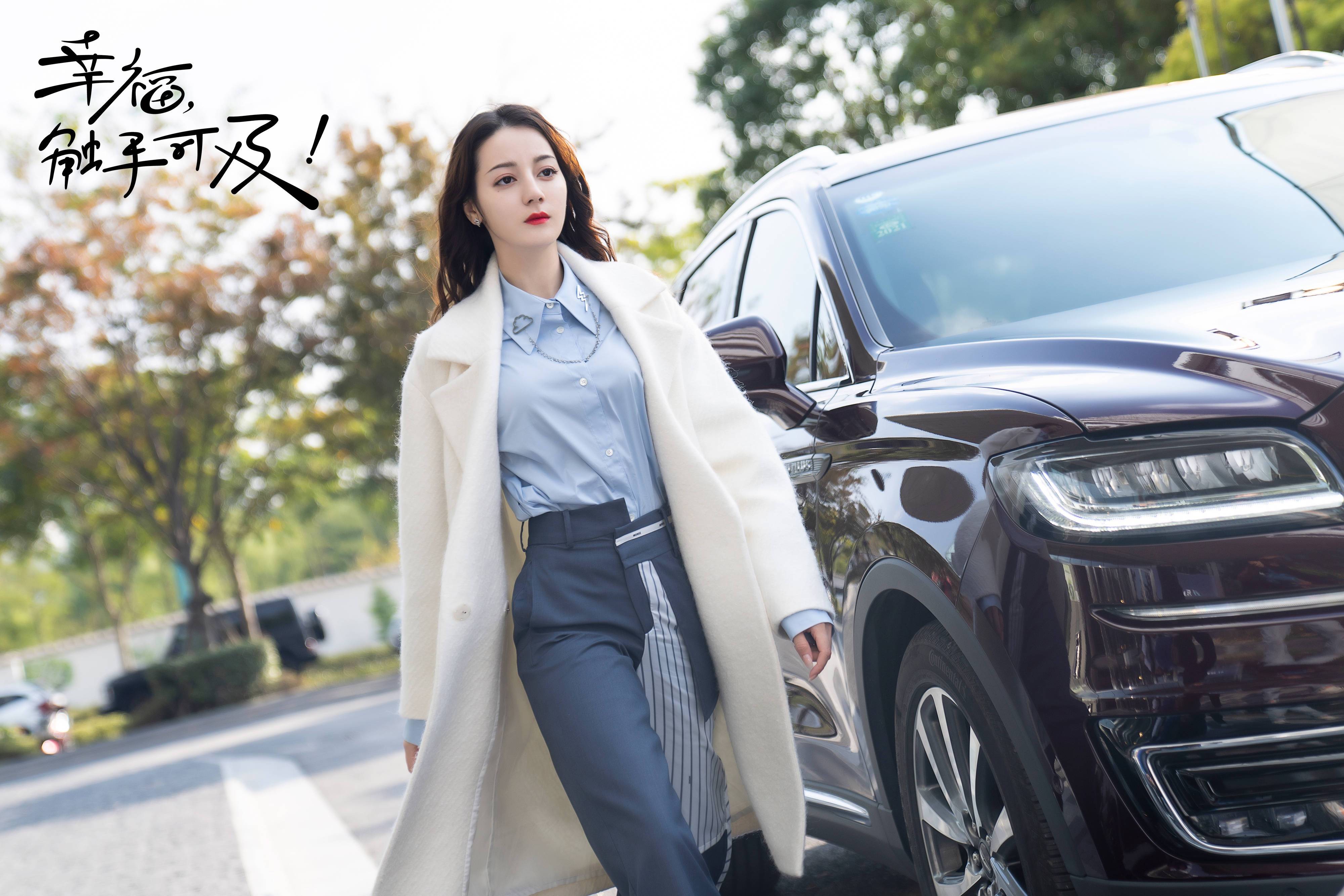 迪丽热巴|28岁迪丽热巴成熟魅惑，异域风情面孔，演绎不一样的时尚大片！