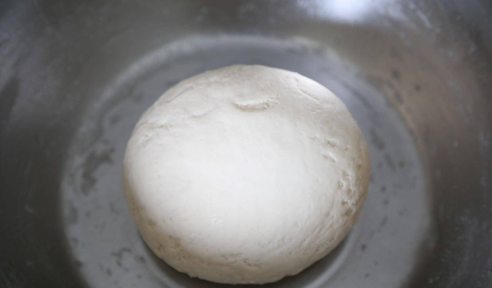 做法|早餐新做法,卷一卷不用蒸,5分钟出锅,咸香松软,全家人都爱吃