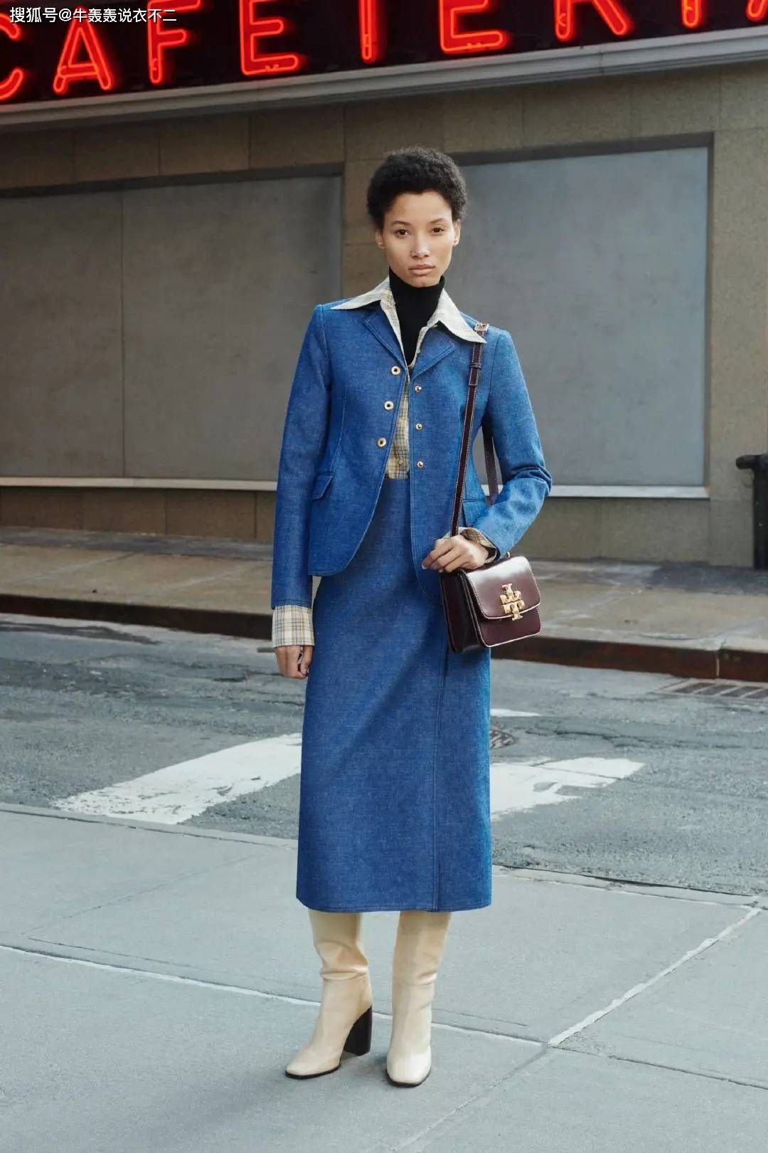 都靠|都靠这些颜色，拯救了我不想穿黑白灰的秋天