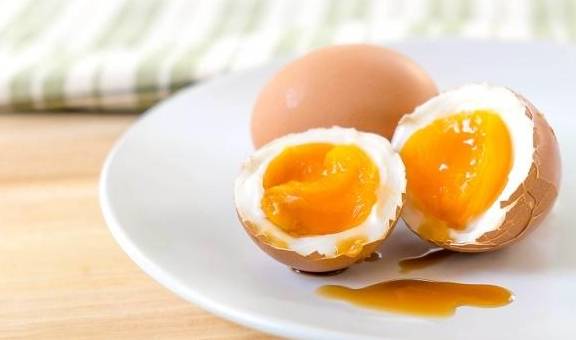 人体|这4种早餐,对身体没好处,最好一口也不要给孩子吃