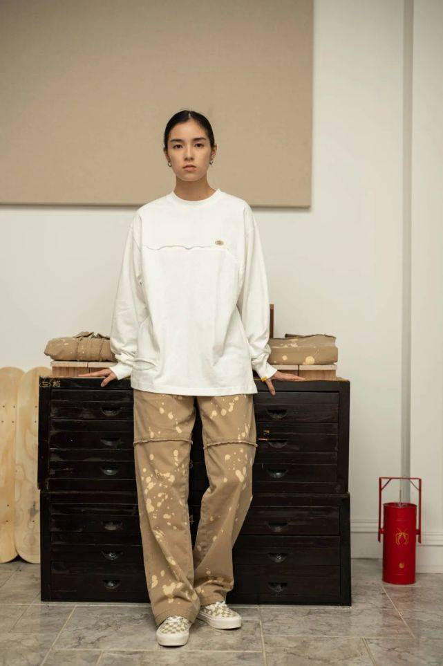 品牌|被Supreme曝光的Dickies，新联名已刷爆朋友圈/排队抢购，新合作款发售！