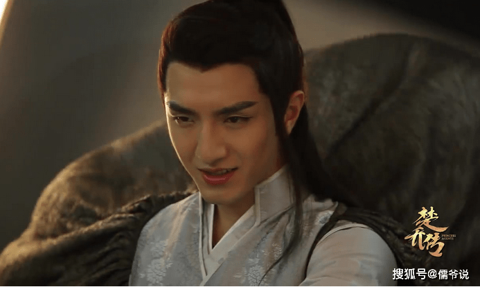 丑上|《君九龄》开播，金瀚丑上热搜，和女主彭小苒的美形成鲜明对比