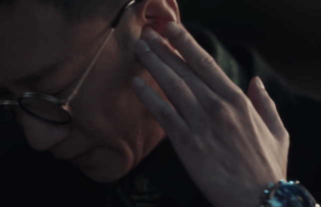 全靠|《扫黑风暴》高开低走，男主一个举动太多余，被指比反派还招人烦？