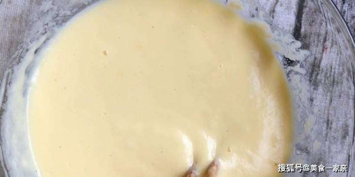 做法|早餐教你做酸奶饼，不用放油，做出来松软酸甜，营养又健康