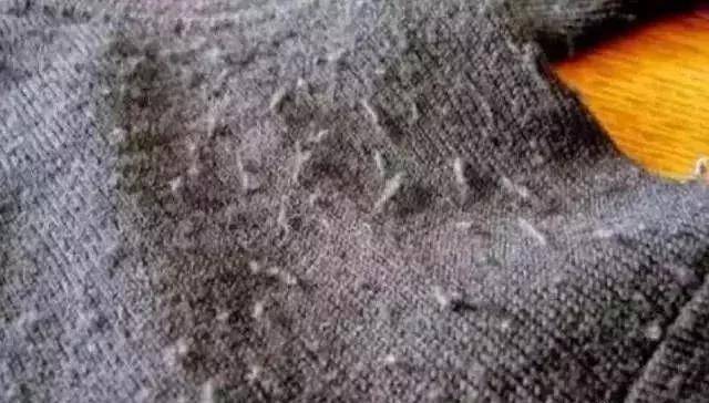 后起|建议奔四奔五的女人,尽量避开这3种搭配,土气如村大妈