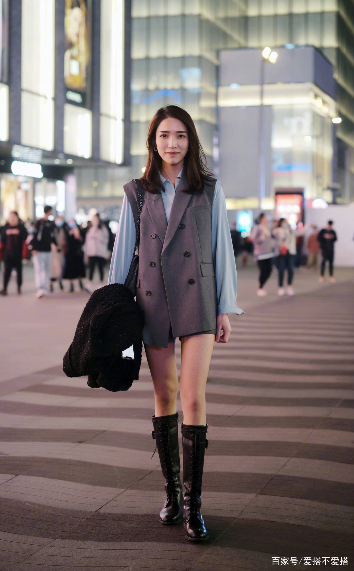 服装|今夏，掌握这几种“夏季叠穿”技巧，旧衣也能穿出时尚感，很实用