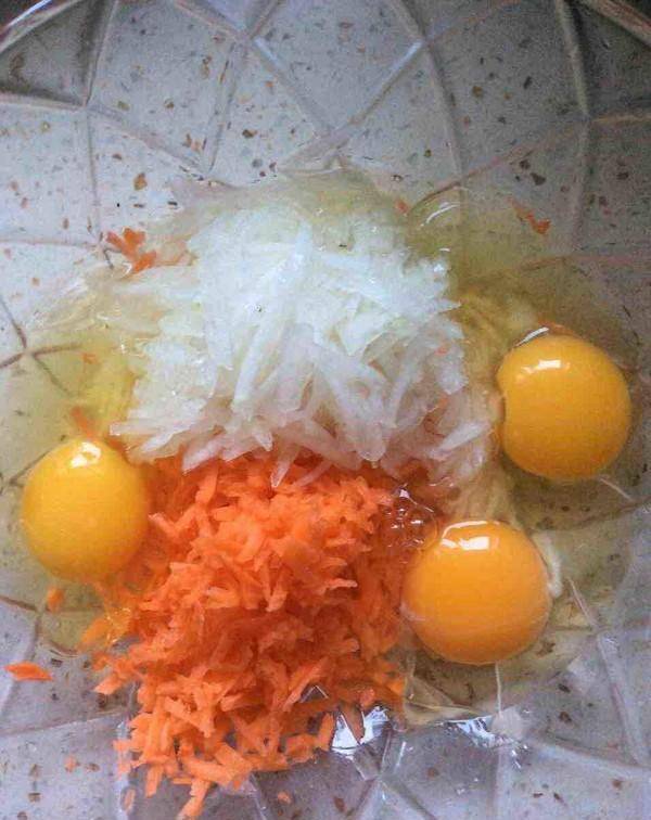 胡萝卜|我常给孩子做它当早餐,手不碰面,补钙补锌又明目,孩子百吃不厌