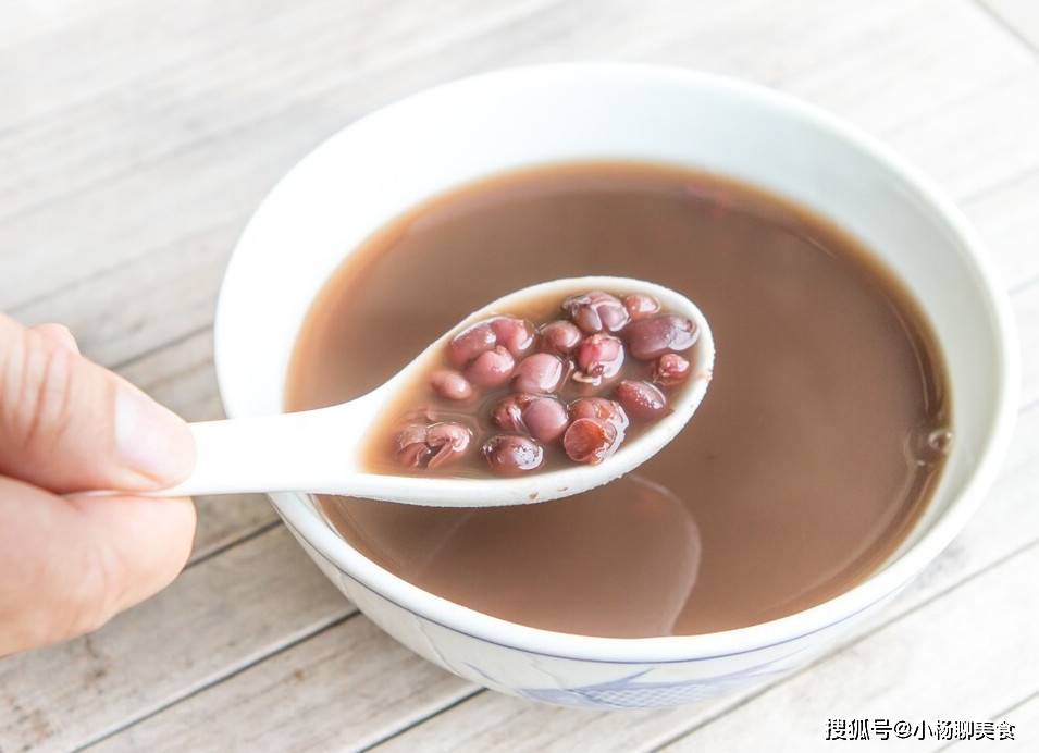 泡了一夜的豆子还是煮不烂 粥店老板教你一招 10分钟煮开花 红豆