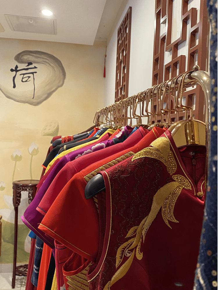 美文|高端定制 |金扣子一个30多年旗袍老店分享