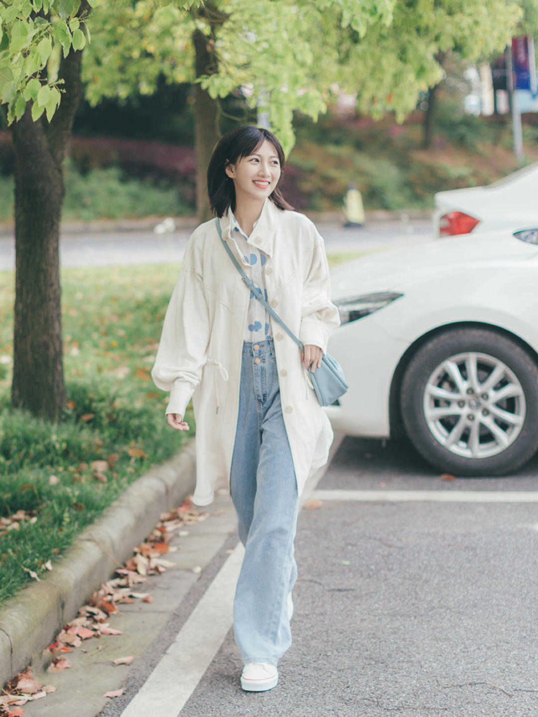 感觉|秋季,针织衫怎么穿出高级感?搭配这几个基础款,绝对惊艳