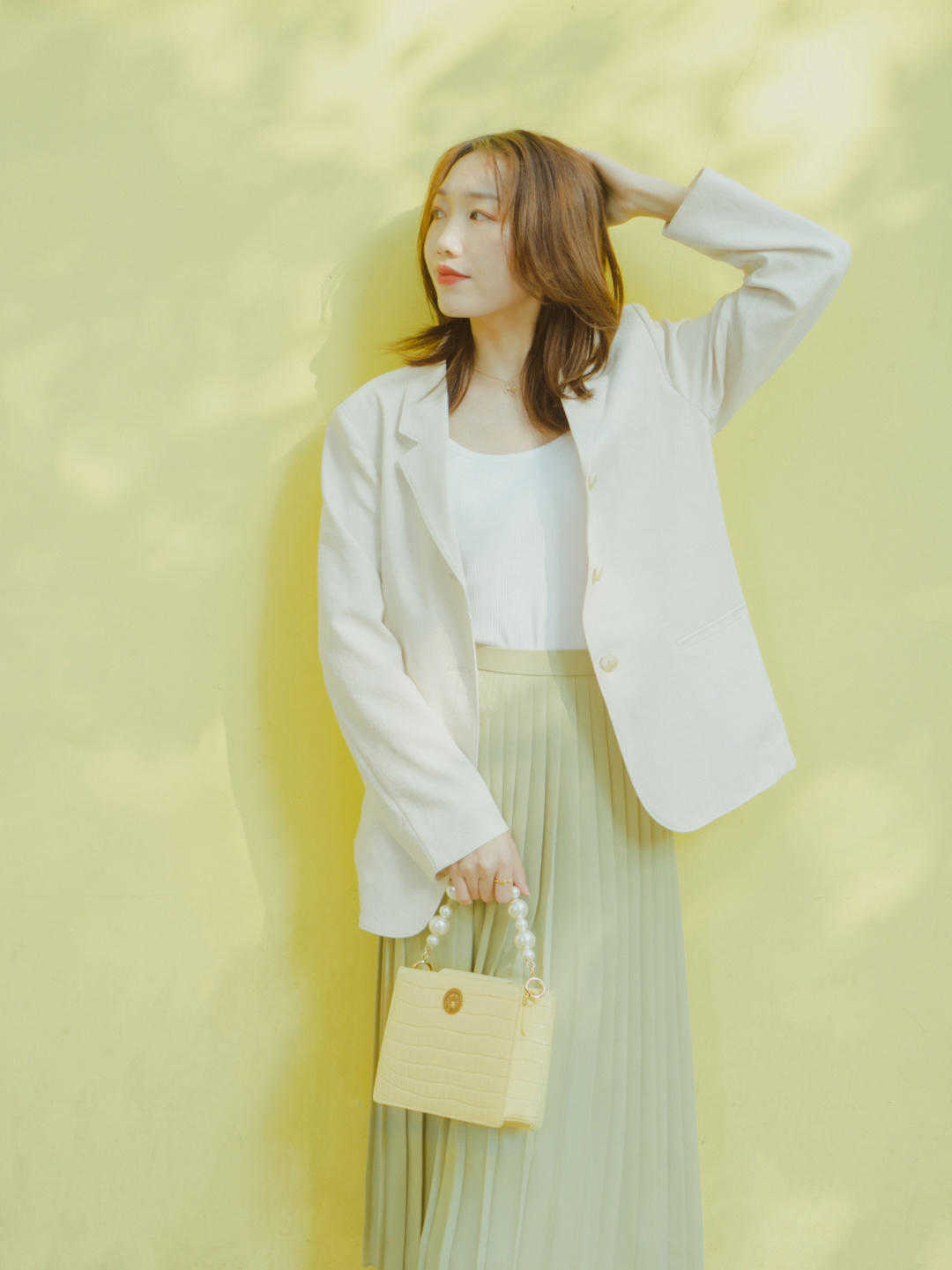 感觉|秋季,针织衫怎么穿出高级感?搭配这几个基础款,绝对惊艳