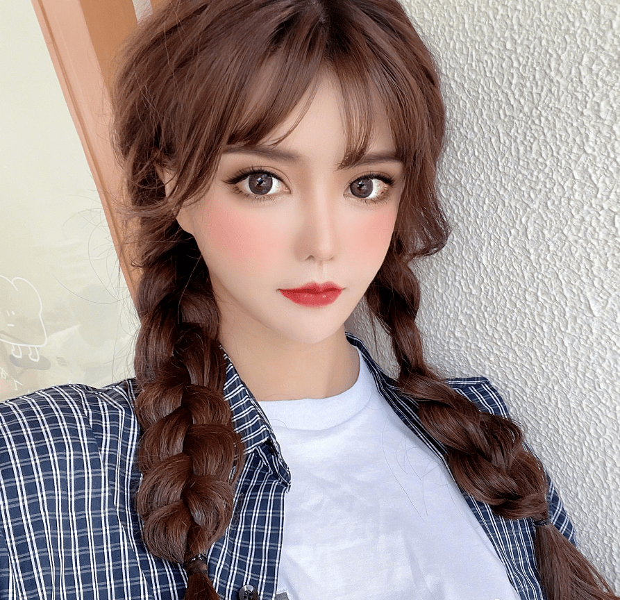 服装|99年的韩安冉又结婚了，才22岁就已经二婚，与老公穿情侣装真配
