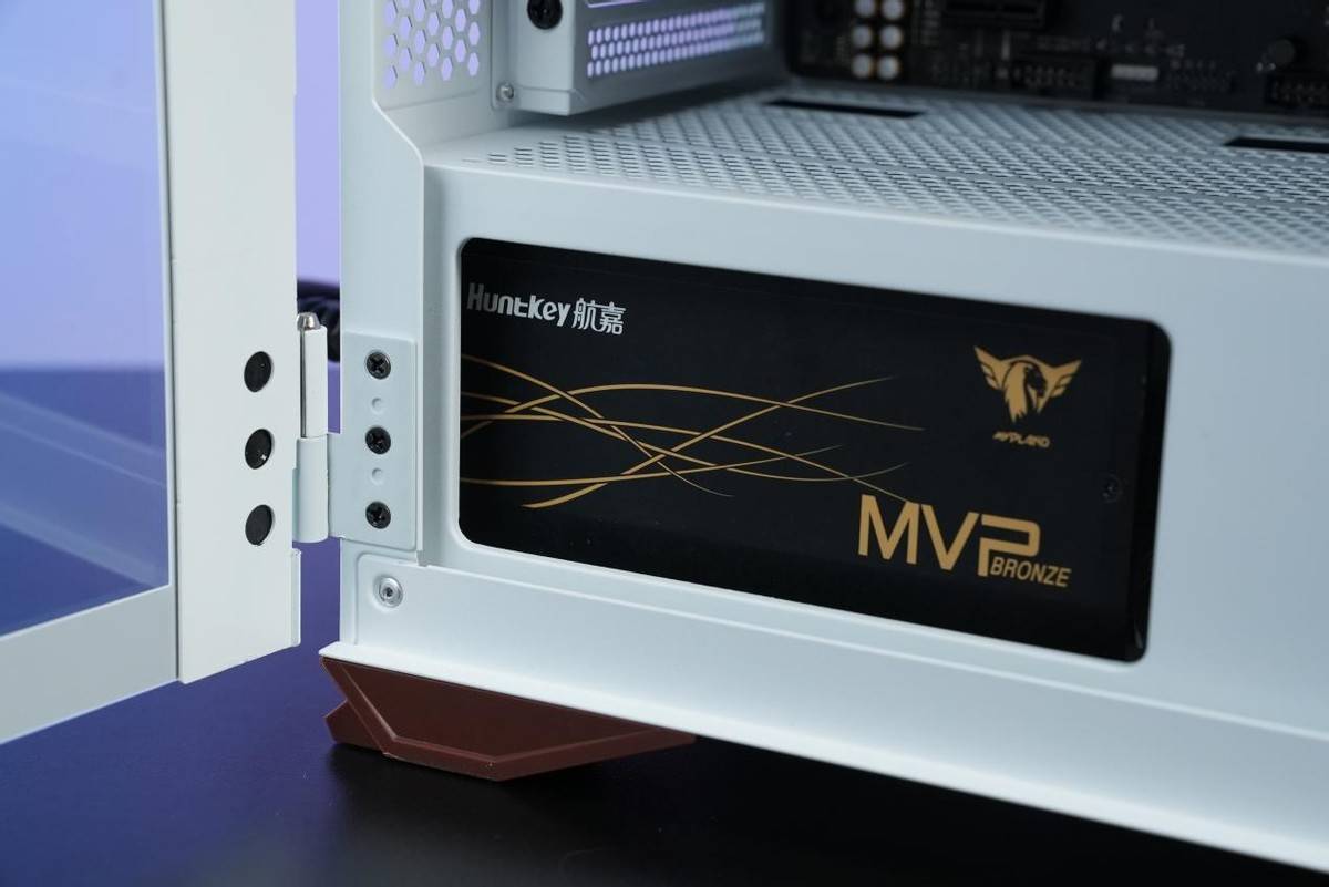 皮实又能装又不失品质格调航嘉gx680x机箱测评