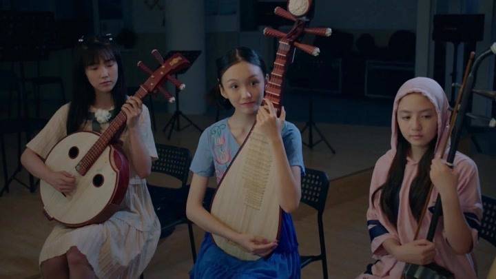 梦想|《闪光少女》:勇敢维护梦想,才是热血的青春