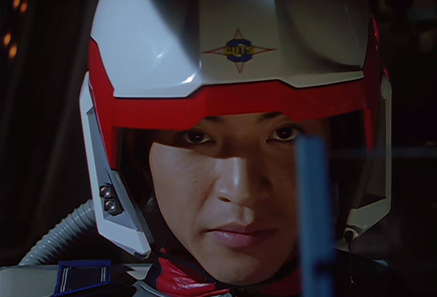 戴拿:飞鸟信的战斗理由非常简单,片尾曲就是非常明显的答案