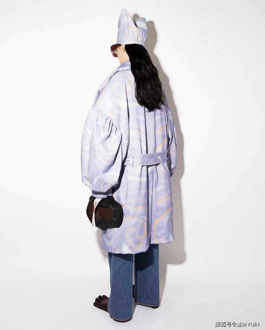 设计|新锐设计师|靠怪兽五指鞋出圈的服装设计师宝藏品牌