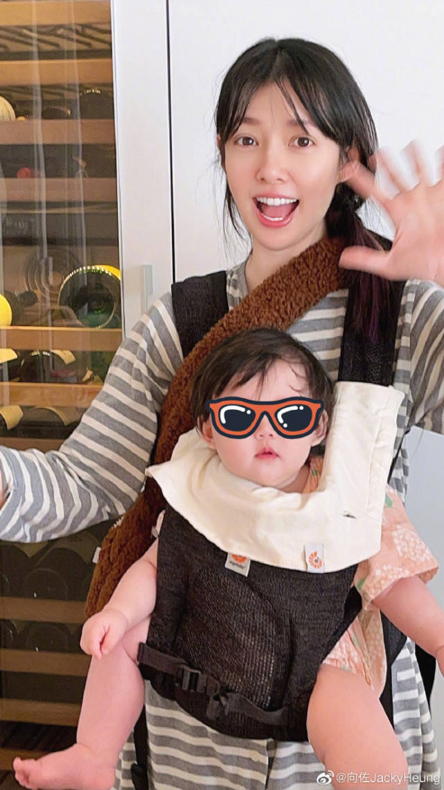 向太生|郭碧婷怀二胎了？带女儿外出游玩腹部凸起明显，此前曾答应向太生三个孩子